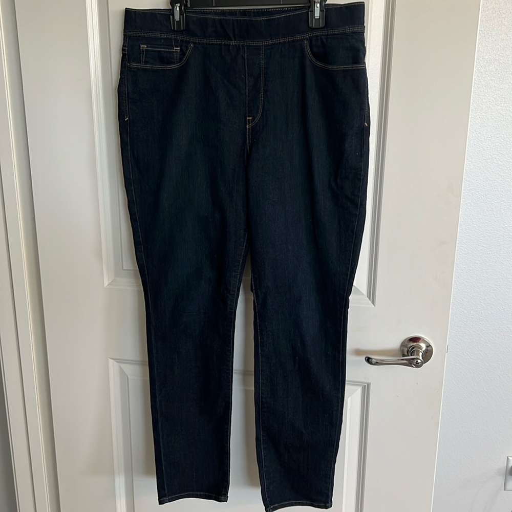 Levi pull up jeans dark blue size 16